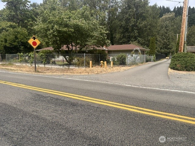 15408 Southeast Jones Road Renton, WA 98058 - Photo 5 of 5 Gallery Image 5