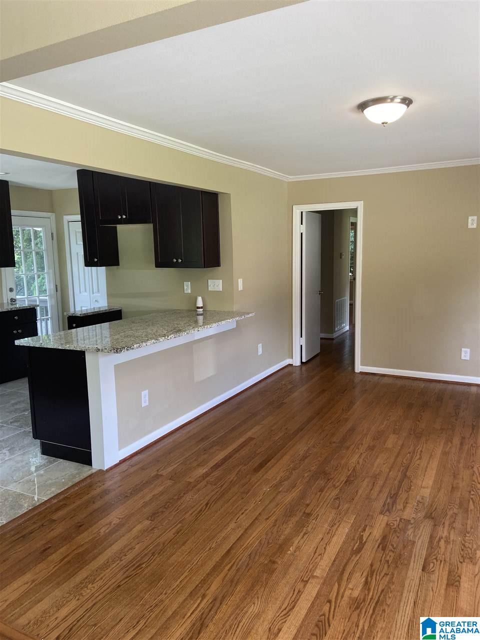 448 Raleigh Avenue Birmingham, AL 35209 - Photo 11 of 36
