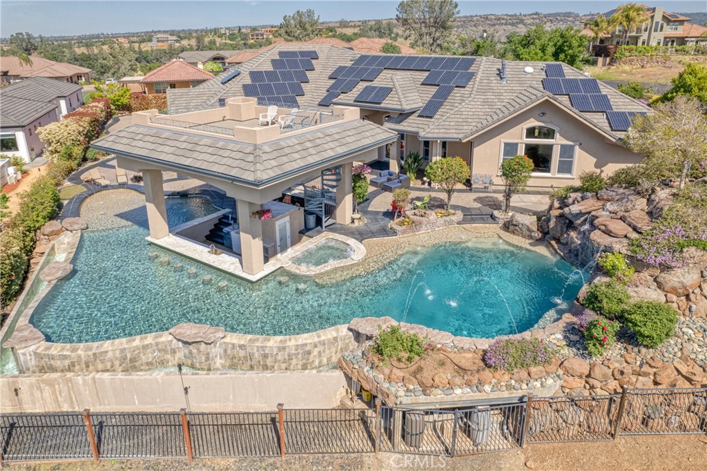25 Horizon Point Court Chico, CA 95928 - Photo 3 of 63 Resort Pool