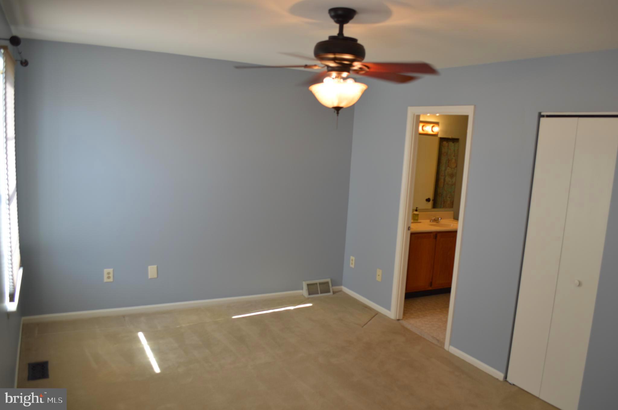 370 Scola Road Brookhaven, PA 19015 - Photo 16 of 23 Bedroom showing access to full bath