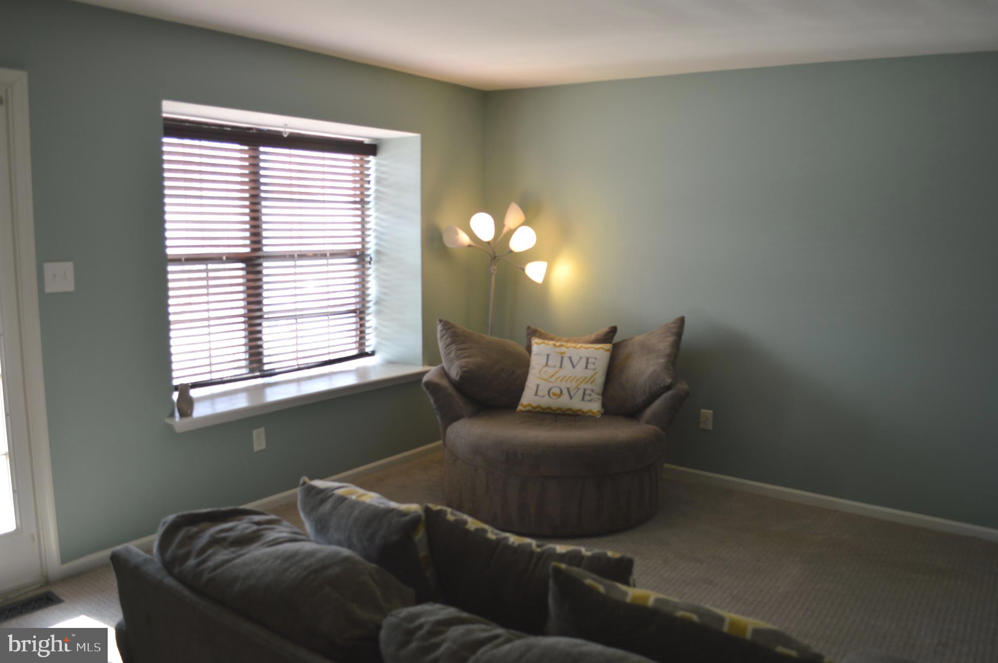370 Scola Road Brookhaven, PA 19015 - Photo 5 of 23 Living room with large window and deep sill