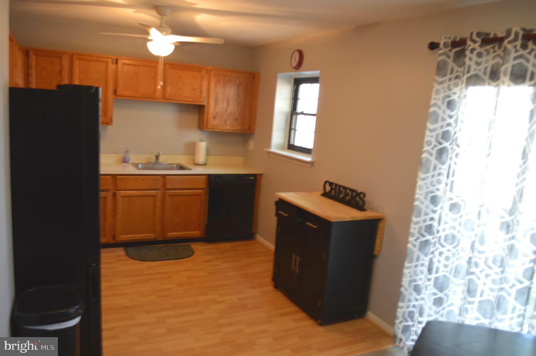 370 Scola Road Brookhaven, PA 19015 - Photo 10 of 23 Spacious kitchen