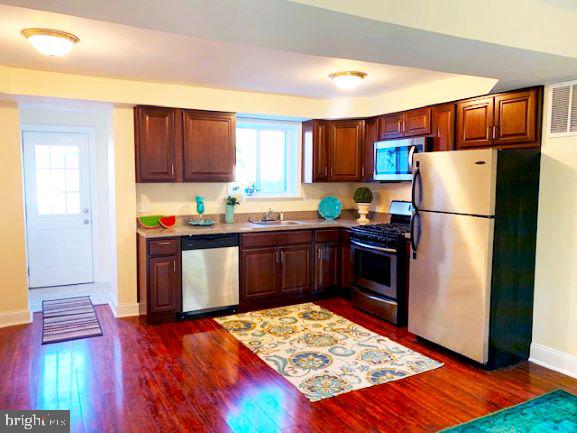 55 Northship Road Baltimore, MD 21222 - Photo 1 of 20