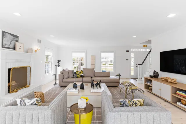 $60,000 | 84 Gould Street, East Hampton, NY 11937