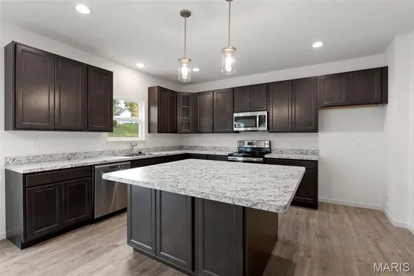 $557,149 | 15 Bluestem Court, Lake St. Louis, MO 63367