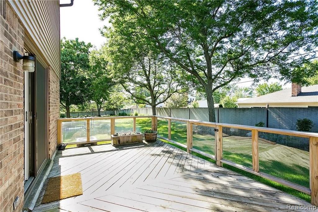 18674 West Thirteen Mile Road, Unit 6 Franklin, MI 48025 - Photo 35 of 38