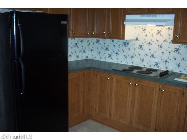 1045 Robin Road Walnut Cove, NC 27052 - Photo 6 of 13 Kitchen.