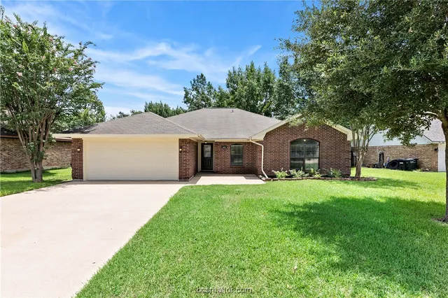 $330,000 | 1412 Richland Court South, College Station, TX 77845