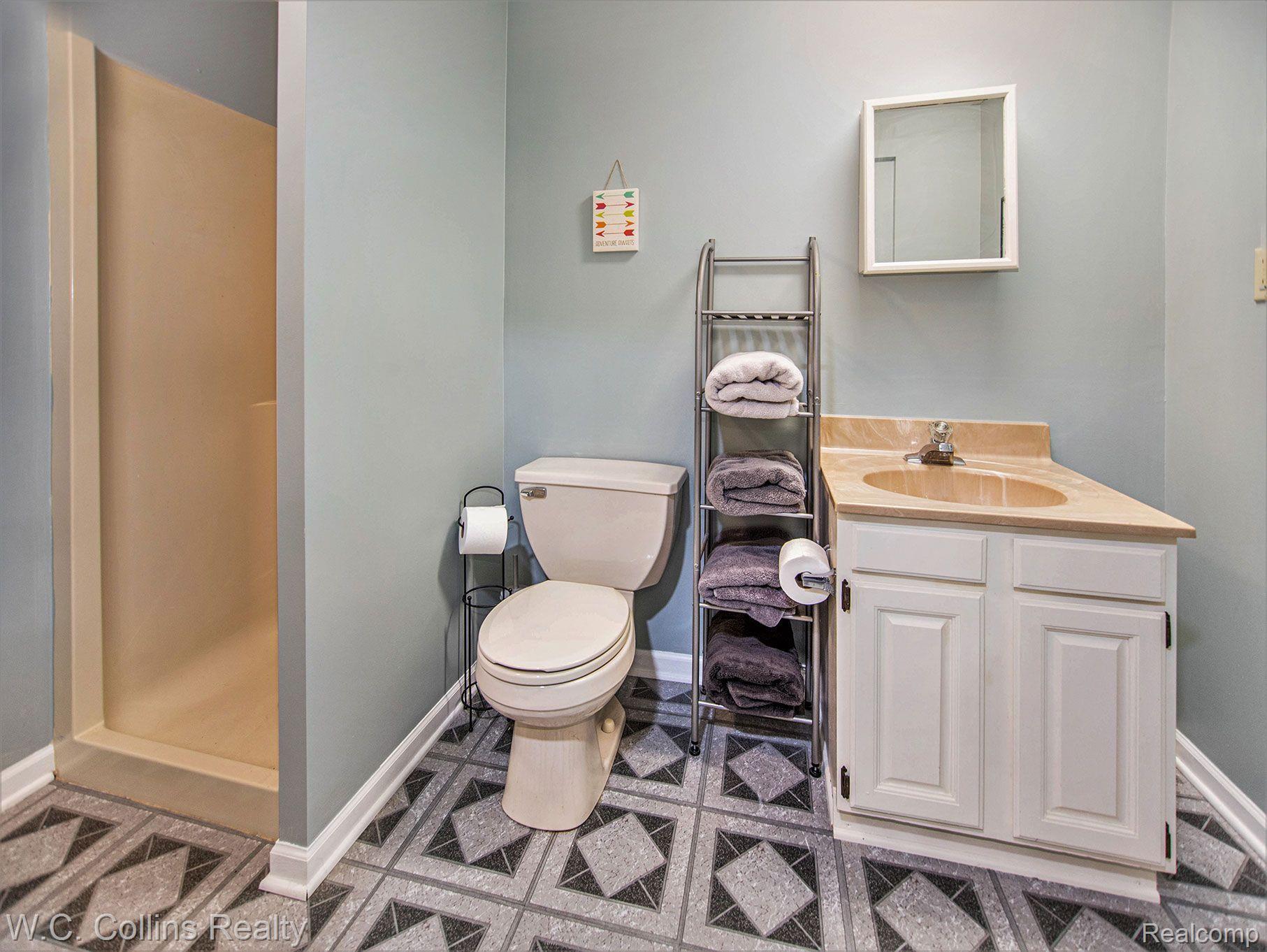3747 Dearborn Avenue Rochester, MI 48309 - Photo 22 of 28 Gallery Image 22