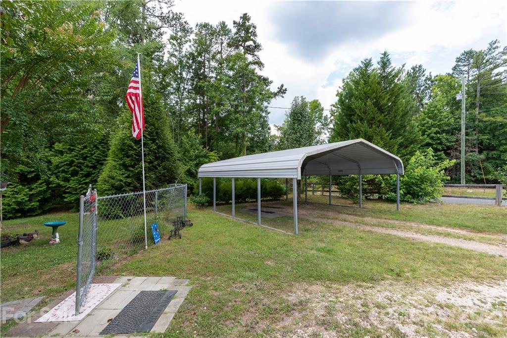 2039 Apple Blossom Road York, SC 29745 - Photo 17 of 30 Gallery Image 17