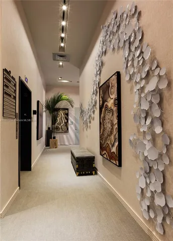 $5,700 | 2900 Northeast 7th Avenue, Unit 4101, Miami, FL 33137