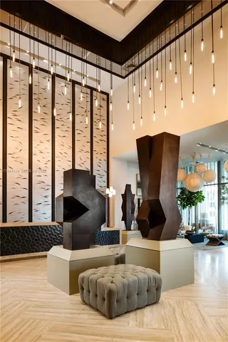 $5,600 | 2900 Northeast 7th Avenue, Unit 4101, Miami, FL 33137