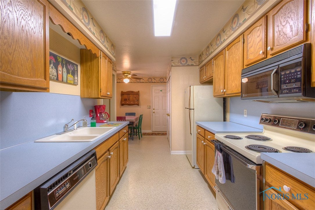3125 Evergreen Road Toledo, OH 43606 - Photo 8 of 19 Gallery Image 8