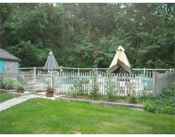 9 Rockholm Road Gloucester, MA 01930 - Photo 9 of 15 Gallery Image 9