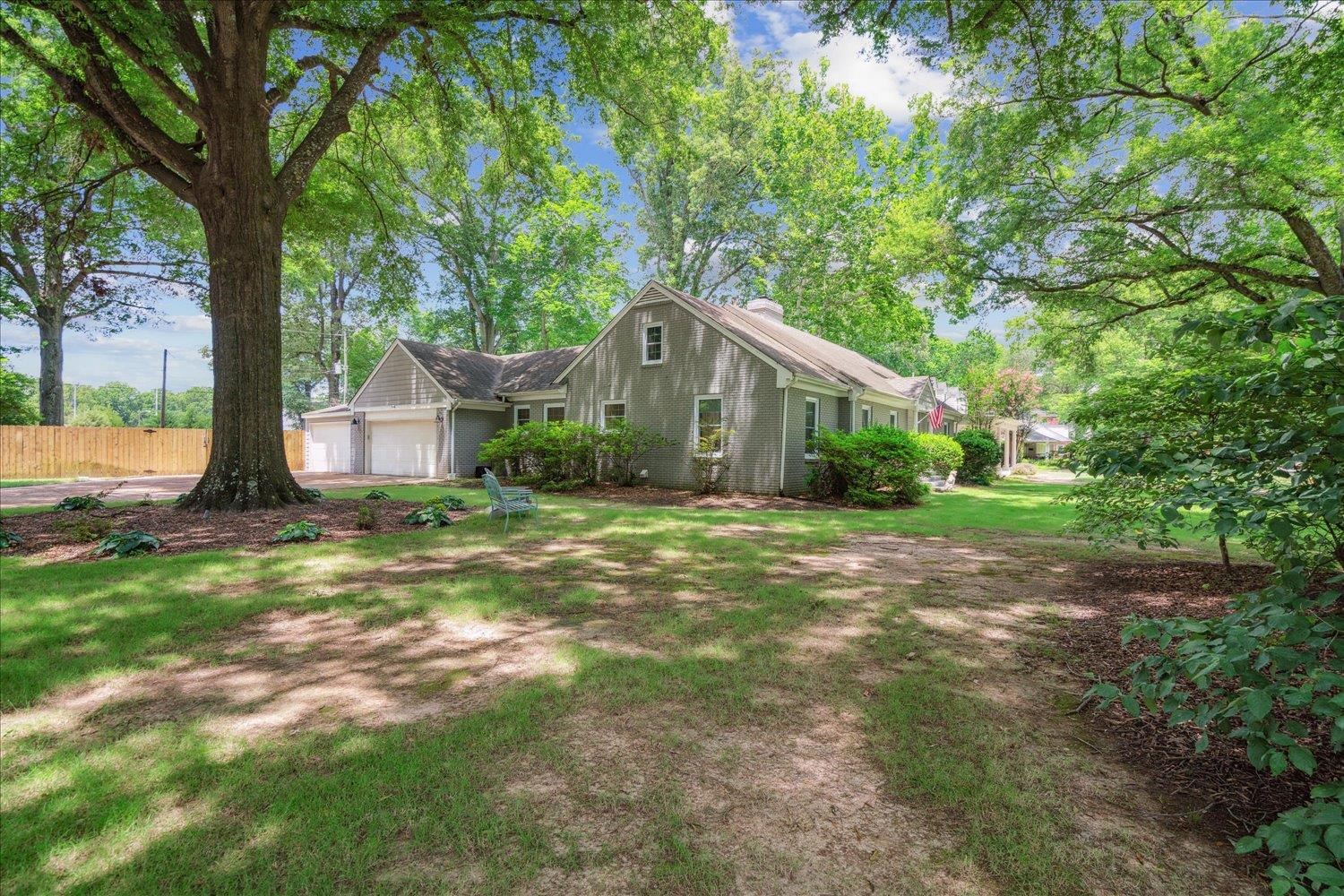 1141 Fair Meadow Road Memphis, TN 38117 - Photo 4 of 40 Exterior space with a garage
