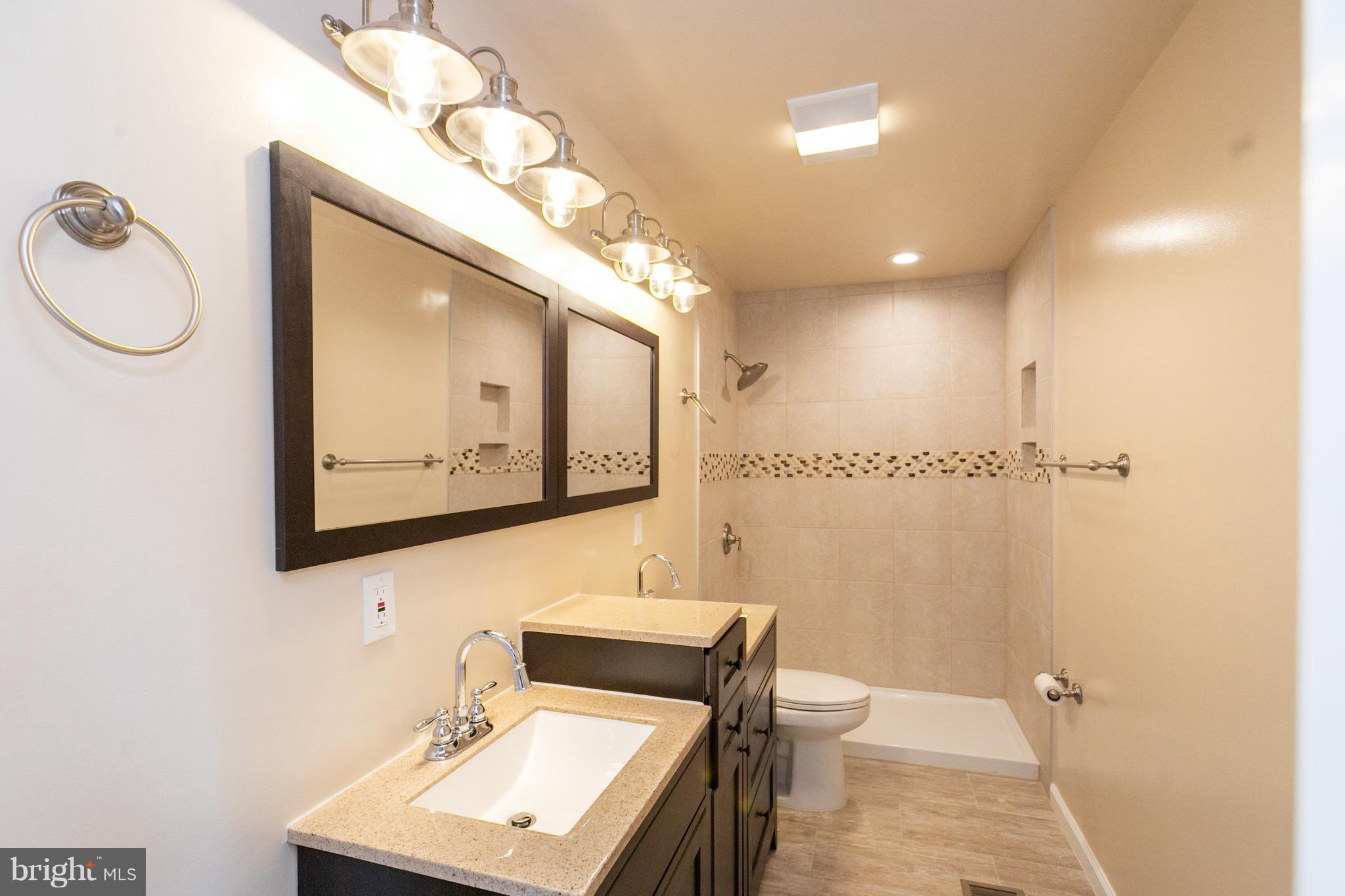 2803 Lindell Street Silver Spring, MD 20902 - Photo 16 of 30 Bath (Master)