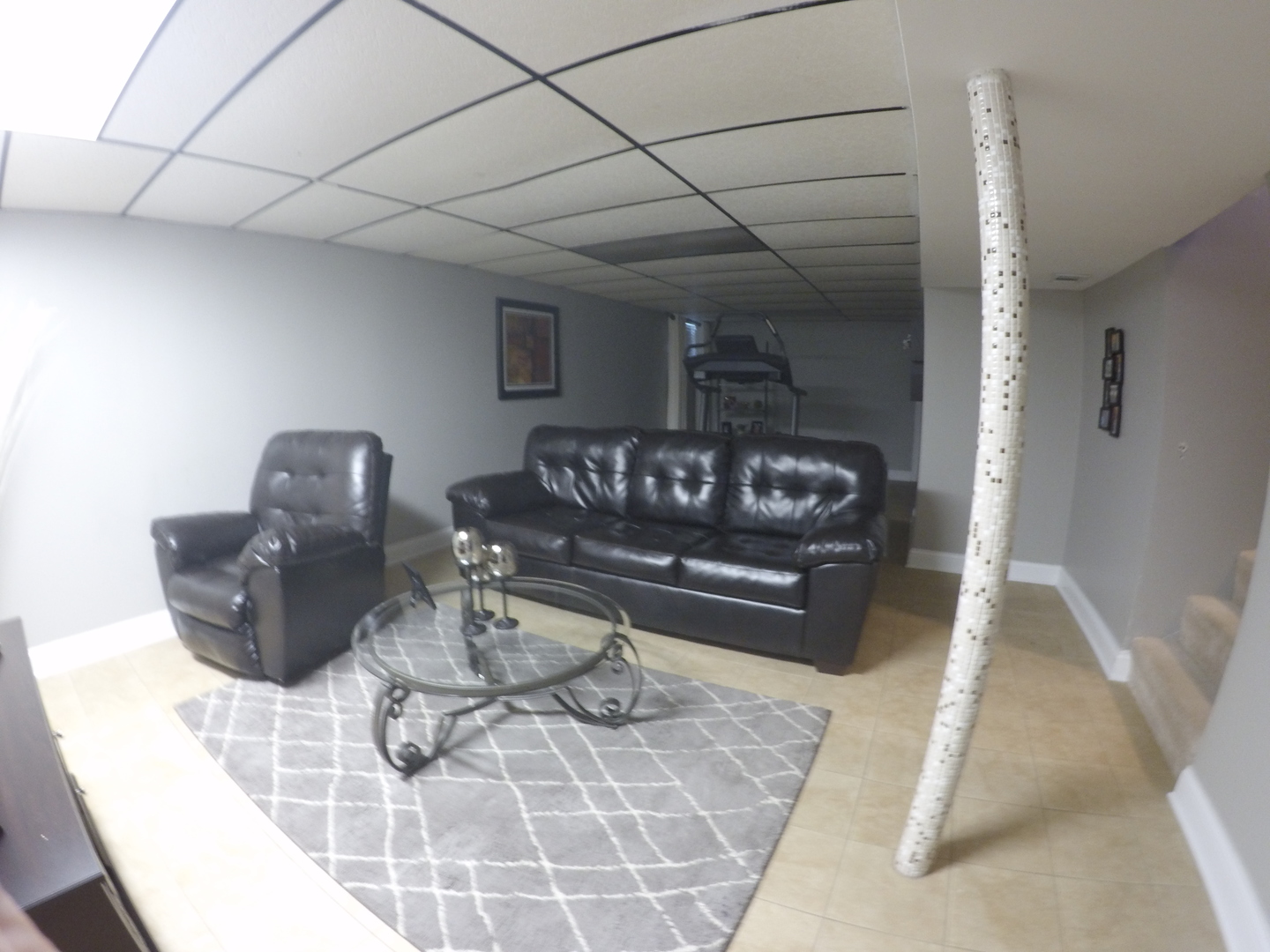 3N445 Rohlwing Road Addison, IL 60101 - Photo 10 of 19 a living room with furniture
