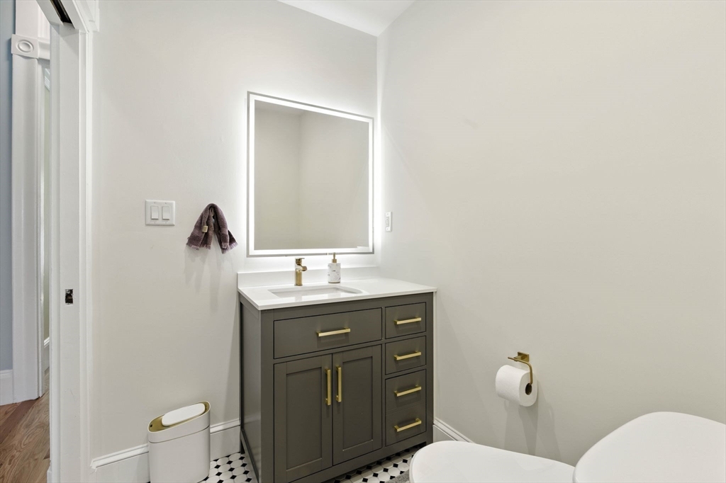 37 Bay State Road, Unit 4 Boston, MA 02215 - Photo 20 of 25