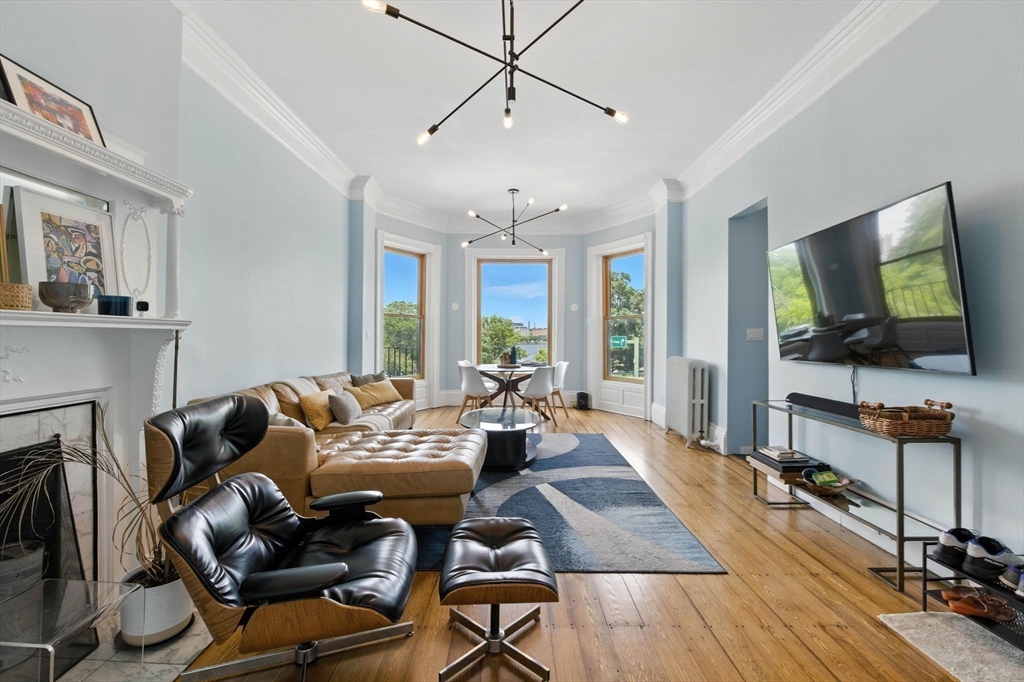 37 Bay State Road, Unit 4 Boston, MA 02215 - Photo 3 of 25