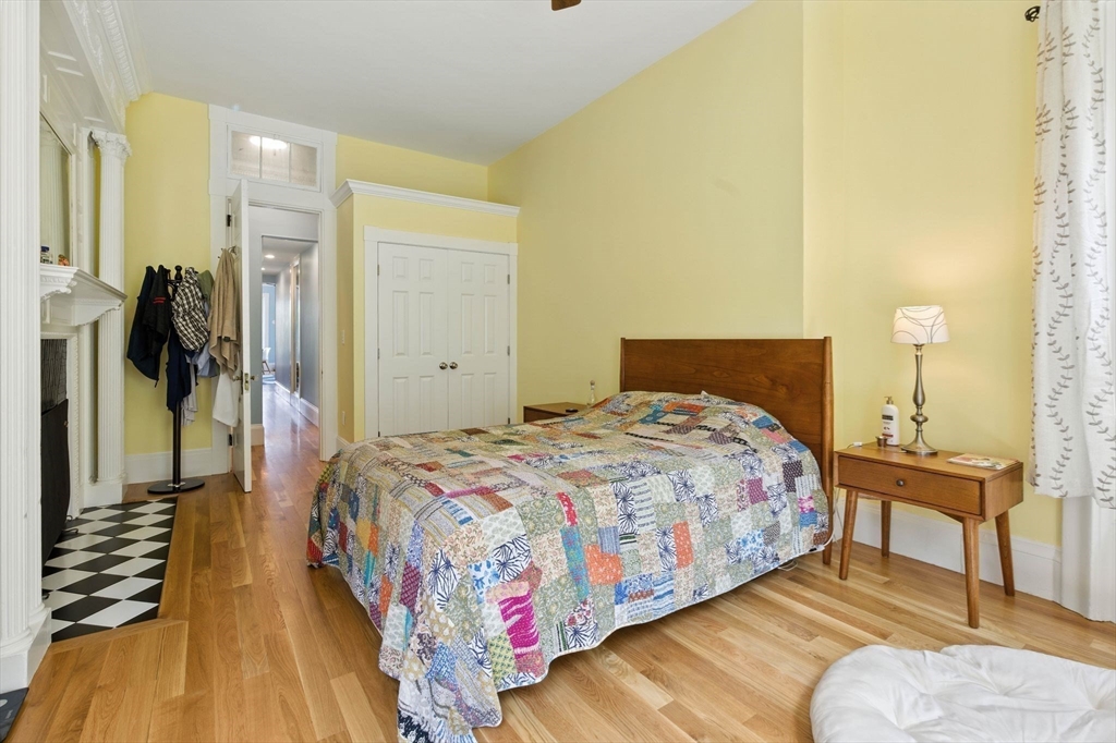 37 Bay State Road, Unit 4 Boston, MA 02215 - Photo 10 of 25