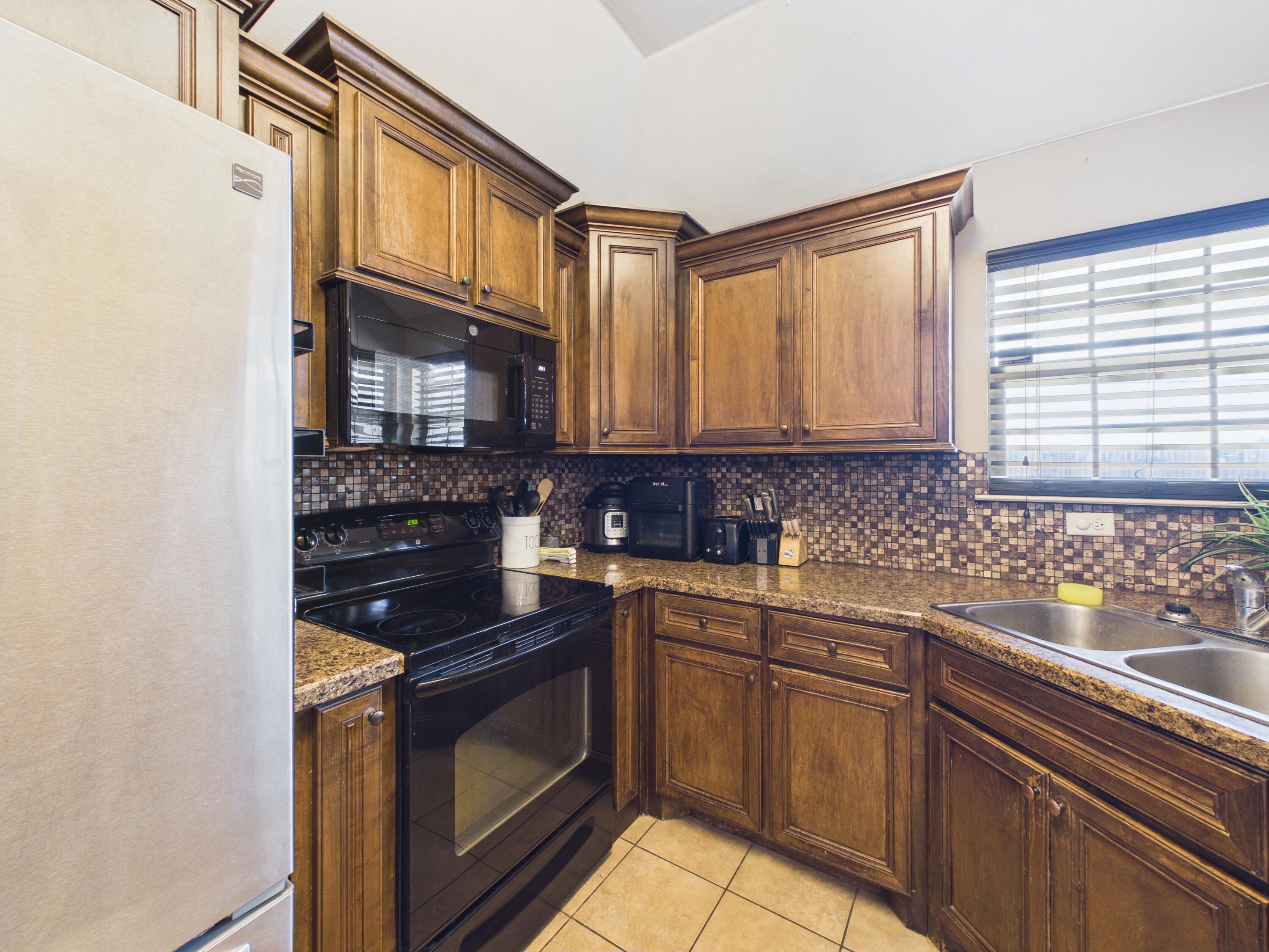 211 Dowden Road Wolfforth, TX 79382 - Photo 12 of 29 CAM06369G6-PR0017-STILL013