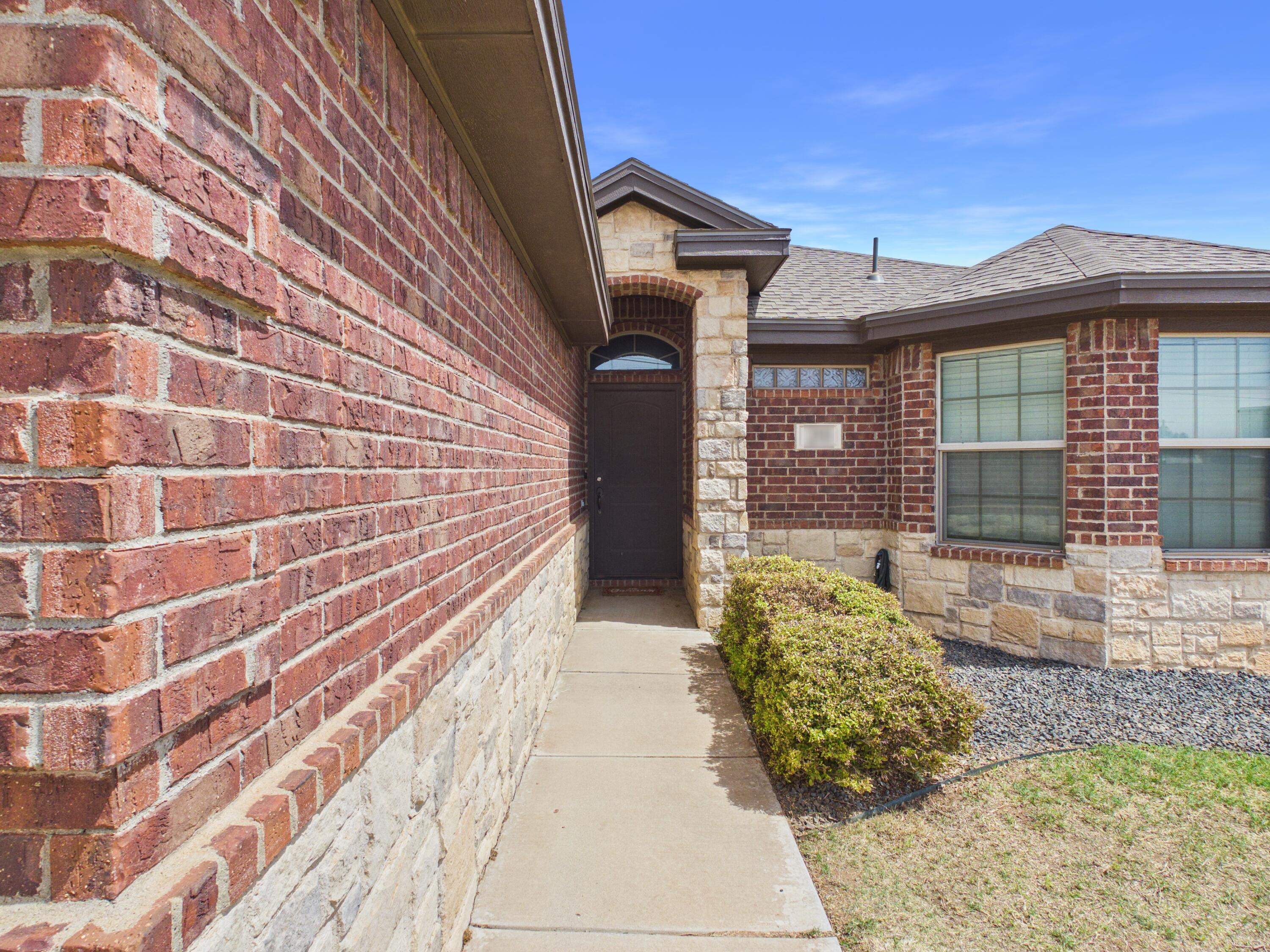 211 Dowden Road Wolfforth, TX 79382 - Photo 2 of 29 CAM06369G6-PR0017-STILL003