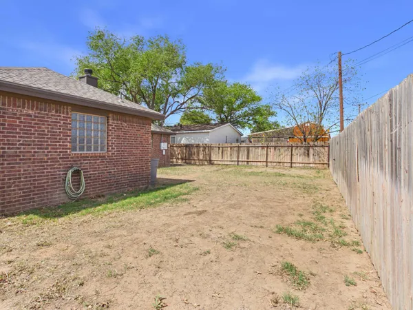 $230,000 | 211 Dowden Road, Wolfforth, TX 79382