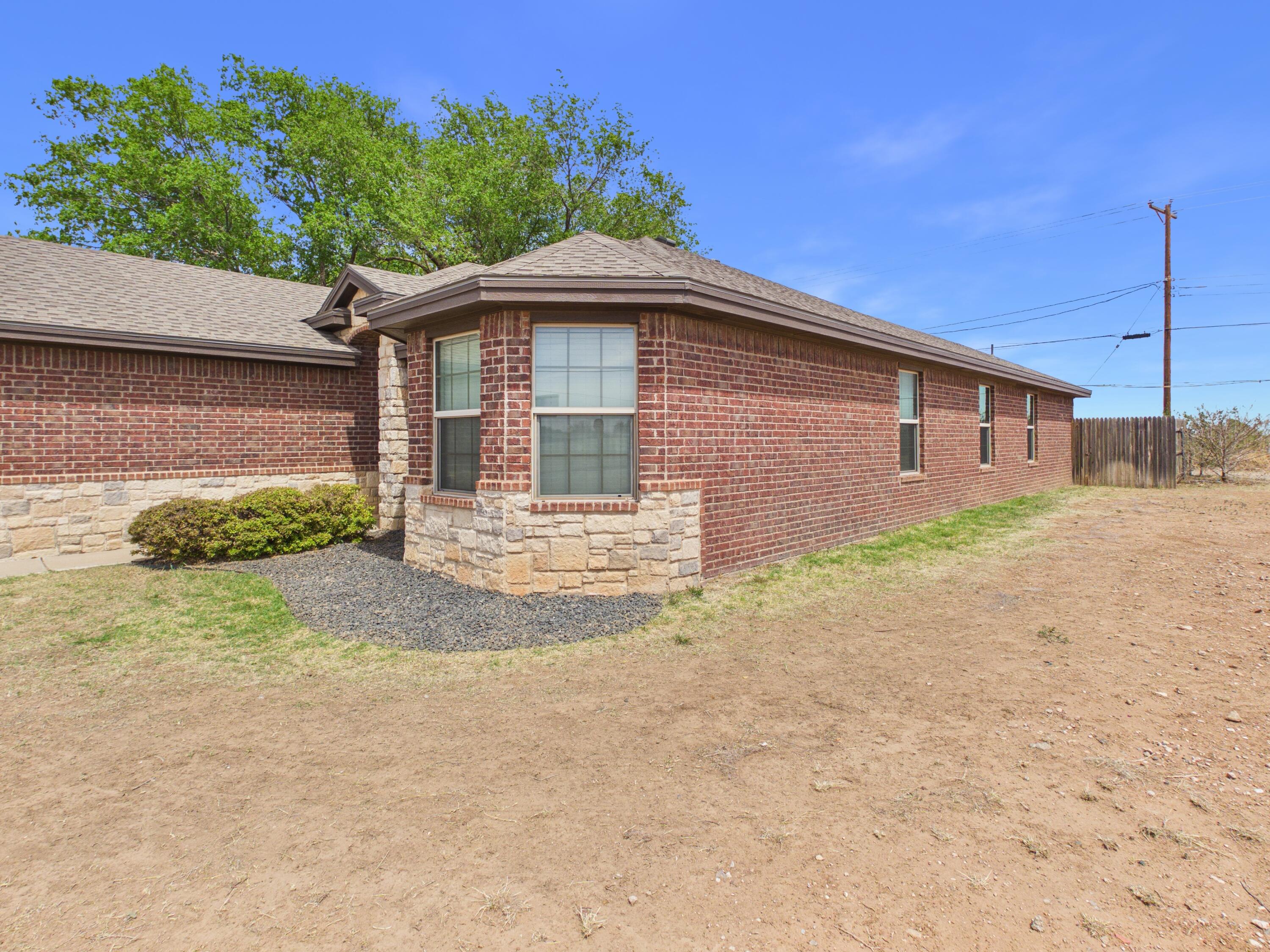 211 Dowden Road Wolfforth, TX 79382 - Photo 3 of 29 CAM06369G6-PR0017-STILL004