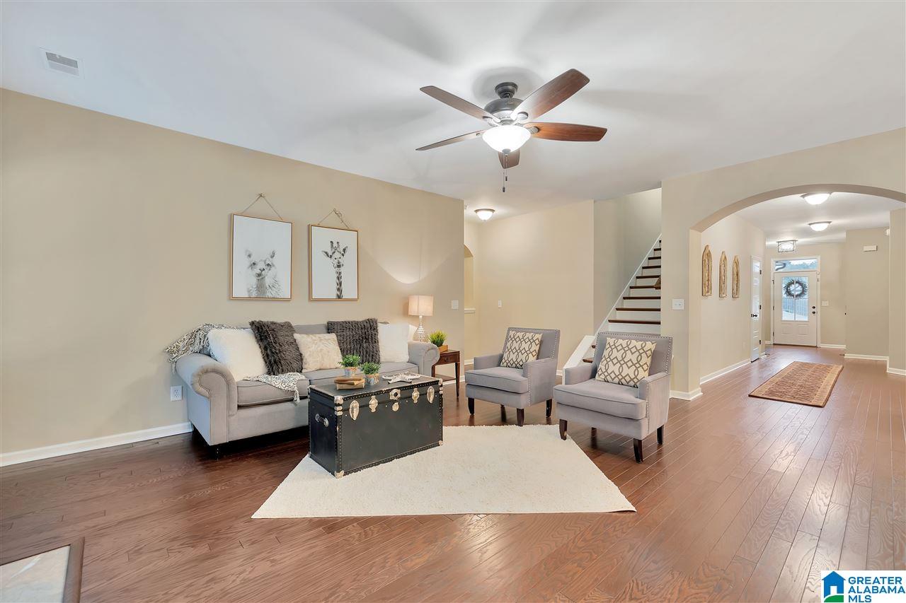 1037 Merion Drive Calera, AL 35040 - Photo 7 of 38