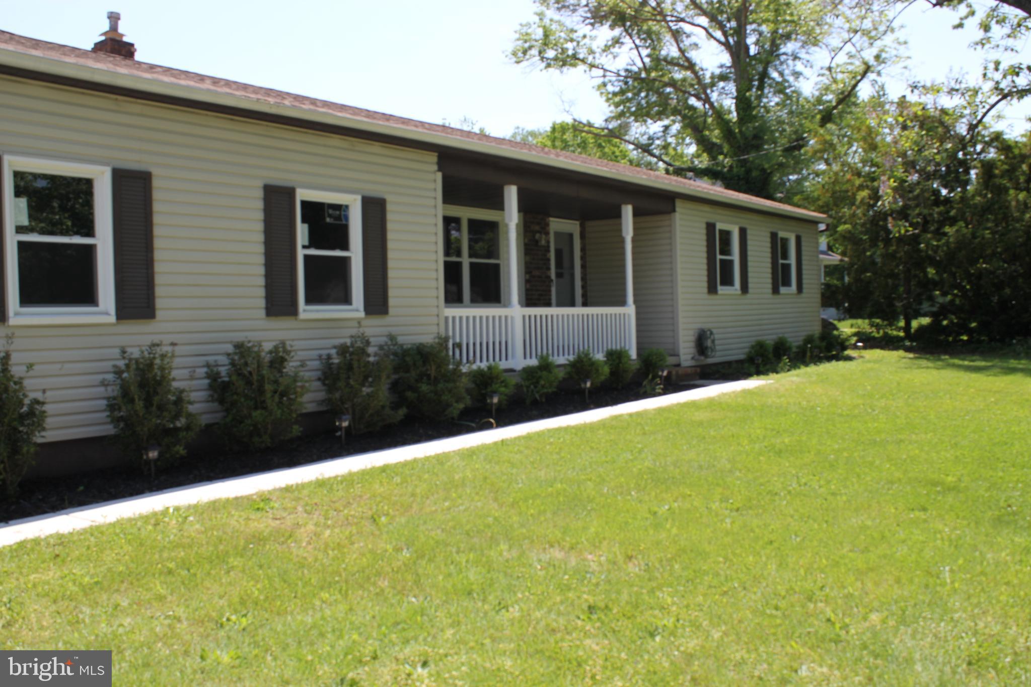 721 Grove Road Thorofare, NJ 08086 - Photo 3 of 28 front