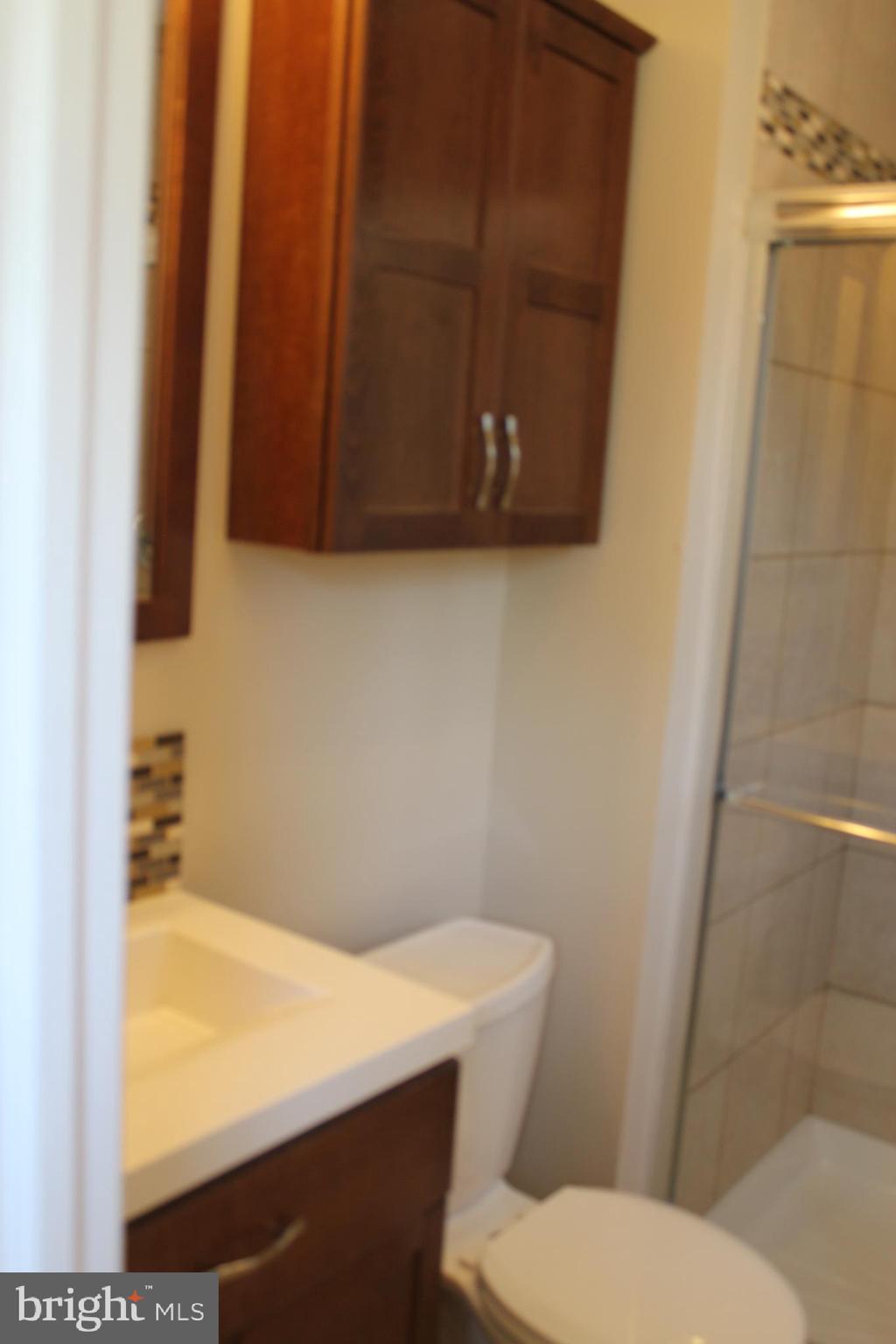 721 Grove Road Thorofare, NJ 08086 - Photo 22 of 28 master bath