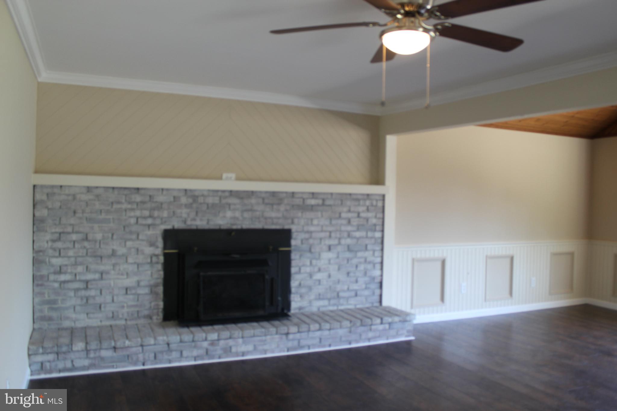 721 Grove Road Thorofare, NJ 08086 - Photo 8 of 28 Gallery Image 8