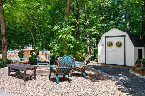 $1,100,000 | 1330 Urbandale Lane North, Plymouth, MN 55447
