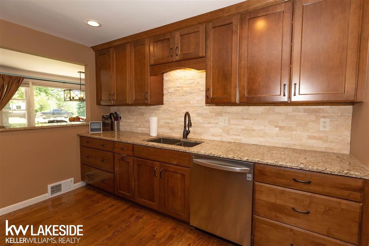 23433 Dayton Road Armada, MI 48005 - Photo 17 of 24