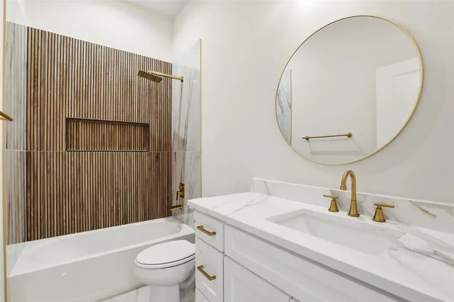 $750,000 | 1833 Edna Street, Unit AB, Arlington, TX 76010