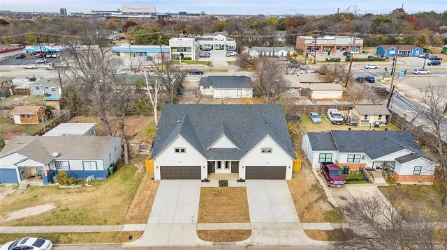 $750,000 | 1833 Edna Street, Unit AB, Arlington, TX 76010