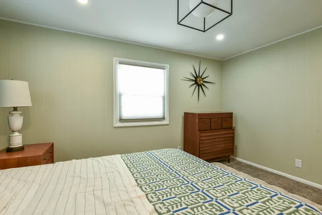 $3,000 | 2420 North Fritz Drive, Bloomington, IN 47408