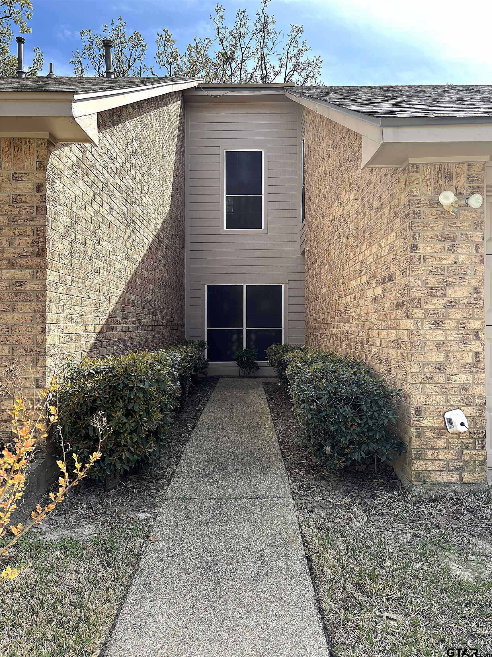 2011 Villa Drive Tyler, TX 75703 - Photo 3 of 30