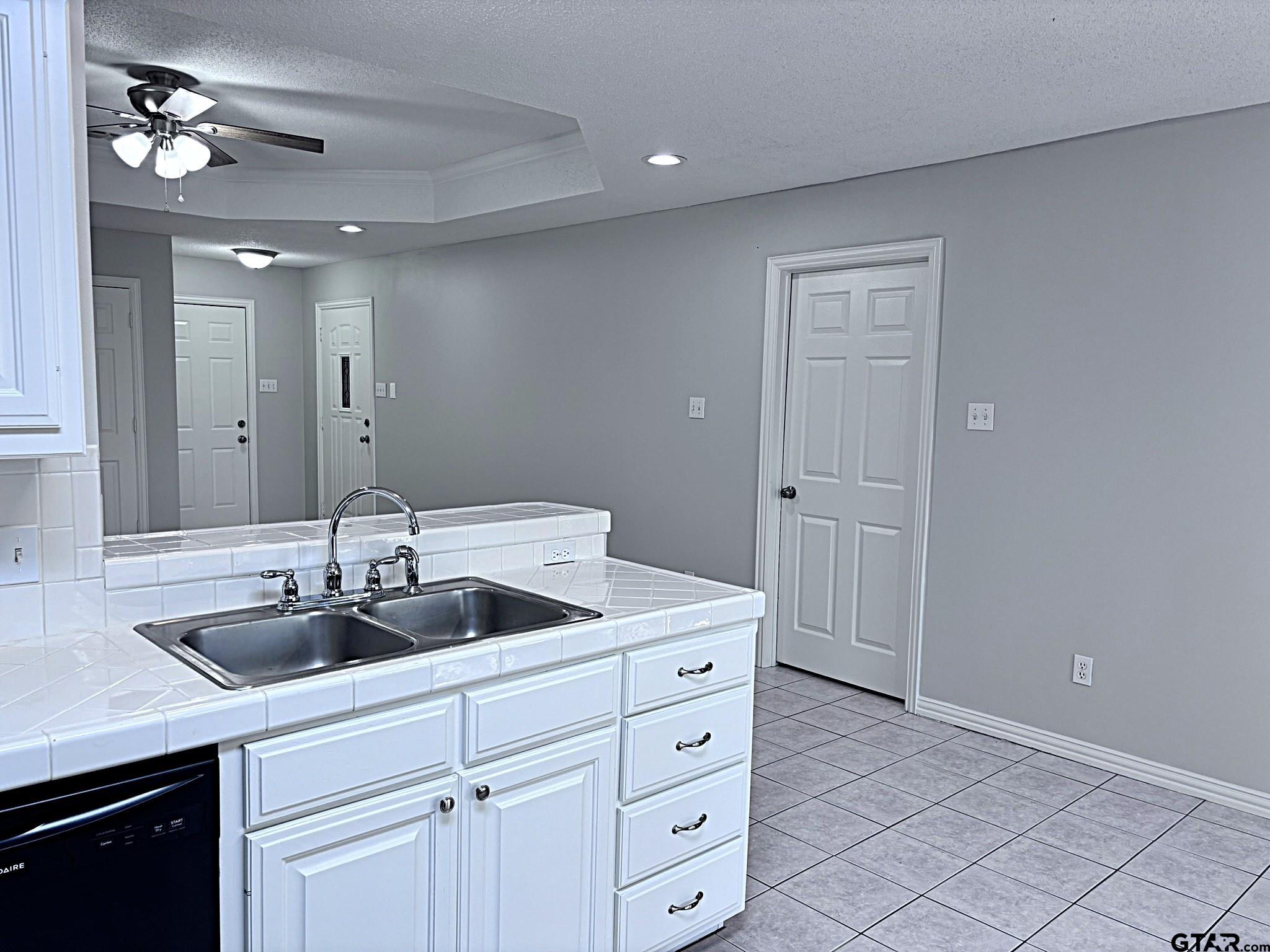 2011 Villa Drive Tyler, TX 75703 - Photo 10 of 30