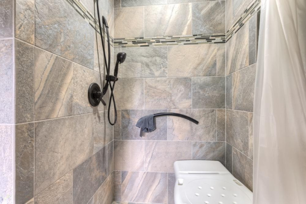 3369 Bauer Road Jenison, MI 49428 - Photo 24 of 36 3369-bauer-15_med