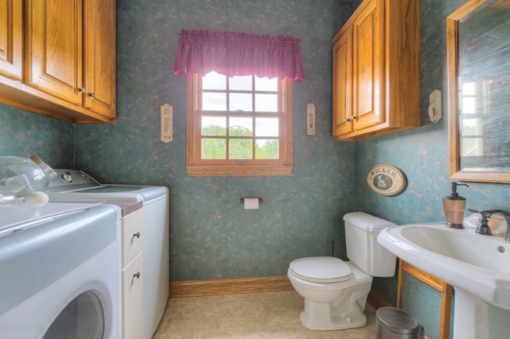 3369 Bauer Road Jenison, MI 49428 - Photo 26 of 36 3369-bauer-16_med