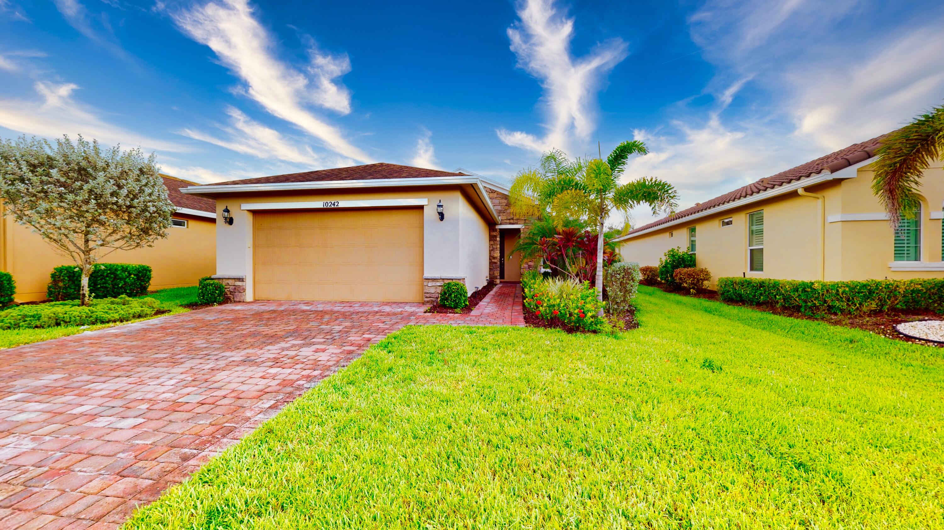 10242 Southwest Fernwood Ave  