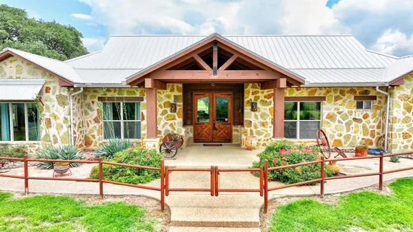 $2,699,999 | 1084 Beddo Mt Road, Santo, TX 76472
