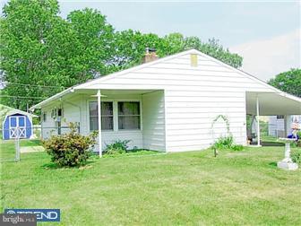 52 Gaping Rock Road Levittown, PA 19057 - Photo 2 of 3 Gallery Image 2