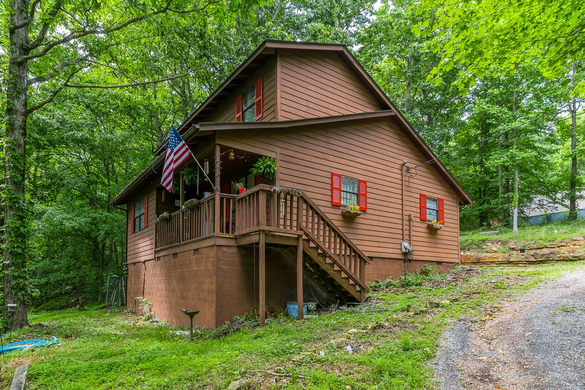 1061 Valley View Road Ashland City, TN 37015 - Photo 1 of 41 Gallery Image 1