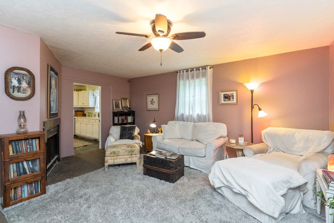 1061 Valley View Road Ashland City, TN 37015 - Photo 3 of 41 Gallery Image 3