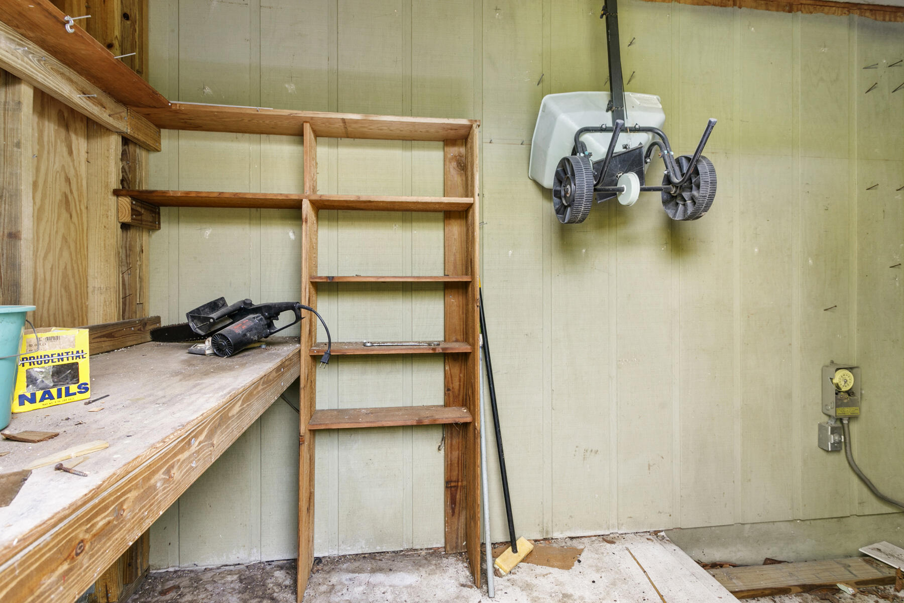 6075 Wolfe Street Jupiter, FL 33458 - Photo 27 of 27 a view of a room with gym equipment