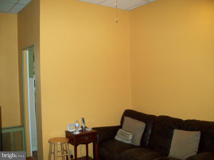 881 Wynnewood Road Philadelphia, PA 19151 - Photo 11 of 25 Family Room