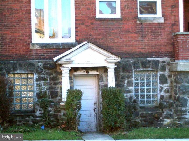881 Wynnewood Road Philadelphia, PA 19151 - Photo 5 of 25 Exterior Side