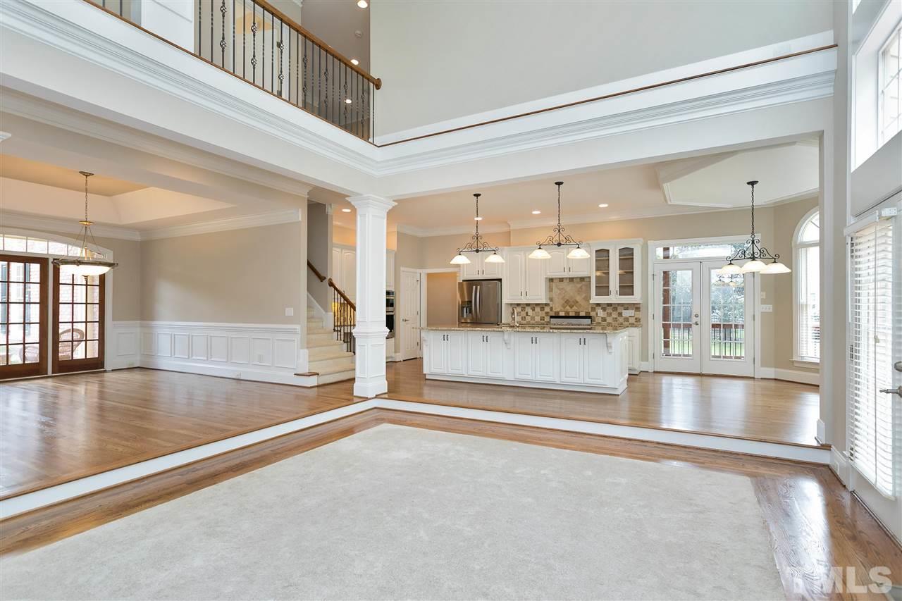 2516 Hunters Meadow Lane Raleigh, NC 27606 - Photo 12 of 30 Gallery Image 12